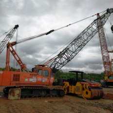 60 T Hitachi Crawler Crane